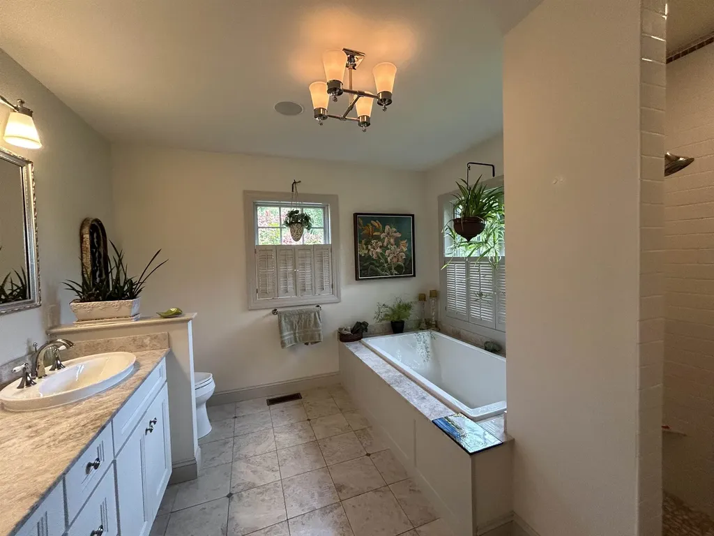 15 Scanlon Way Newfields NH 03856