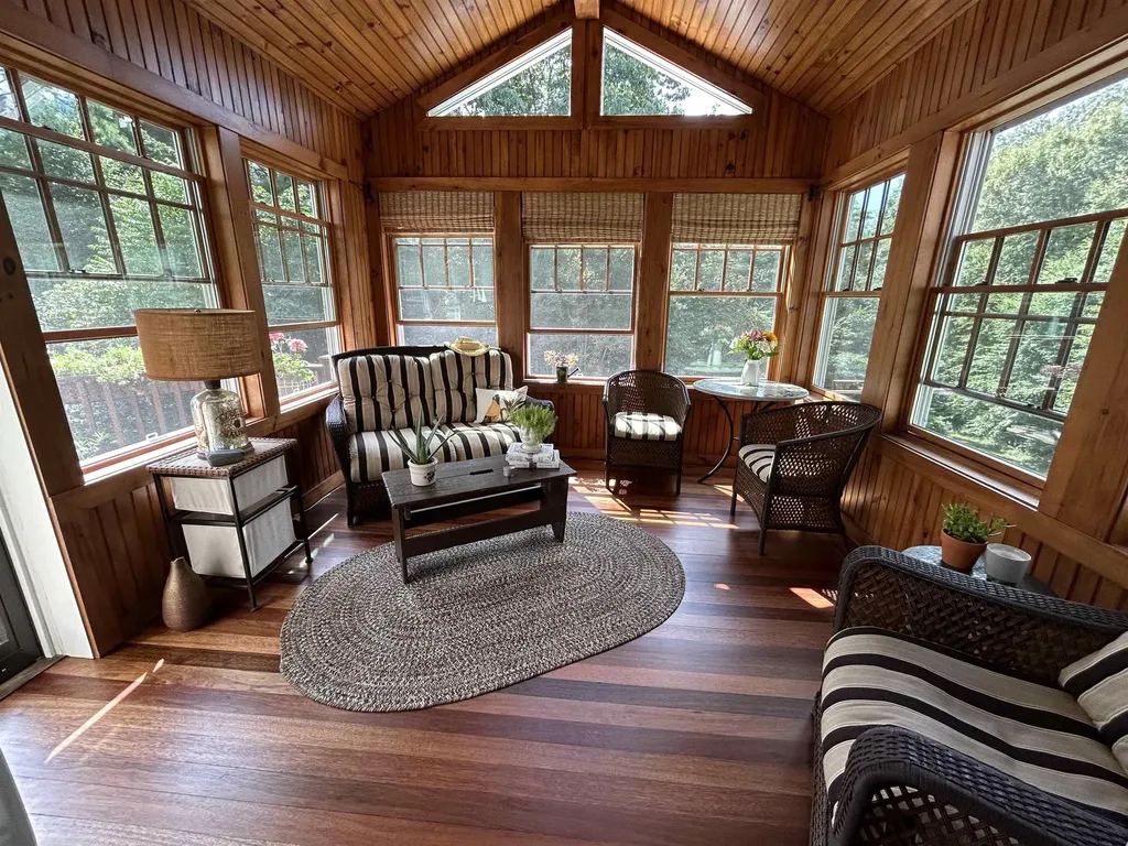 15 Scanlon Way Newfields NH 03856