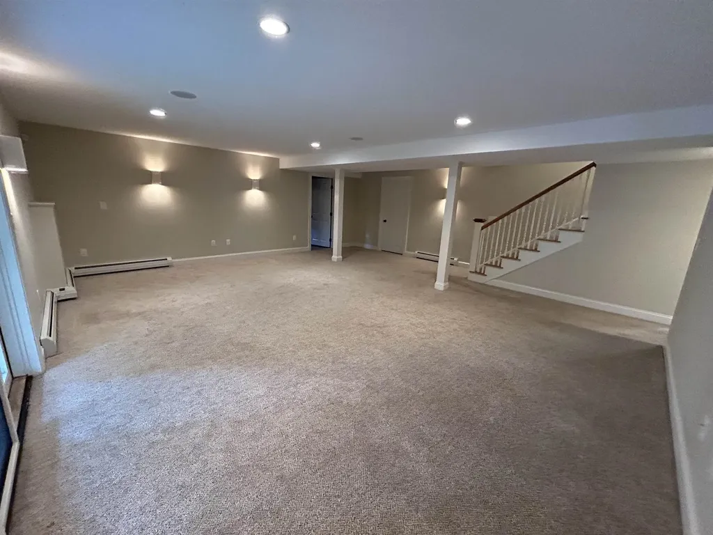 15 Scanlon Way Newfields NH 03856