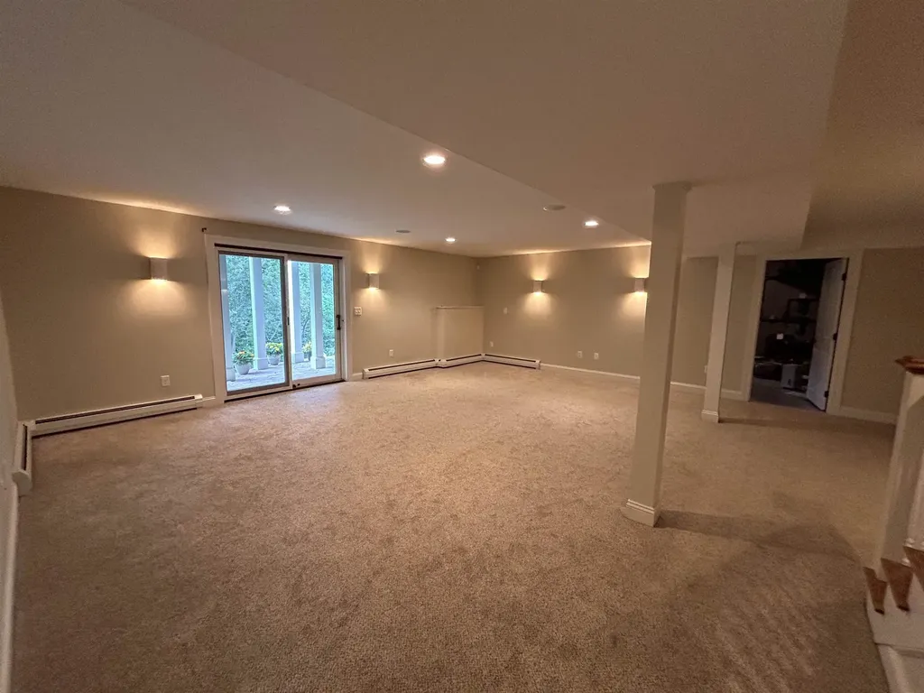 15 Scanlon Way Newfields NH 03856