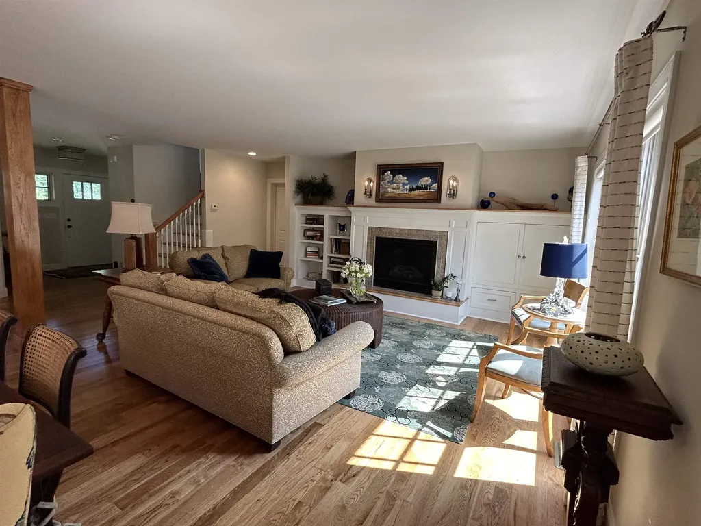 15 Scanlon Way Newfields NH 03856