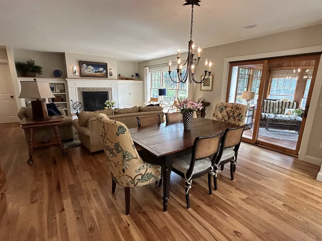 15 Scanlon Way Newfields NH 03856