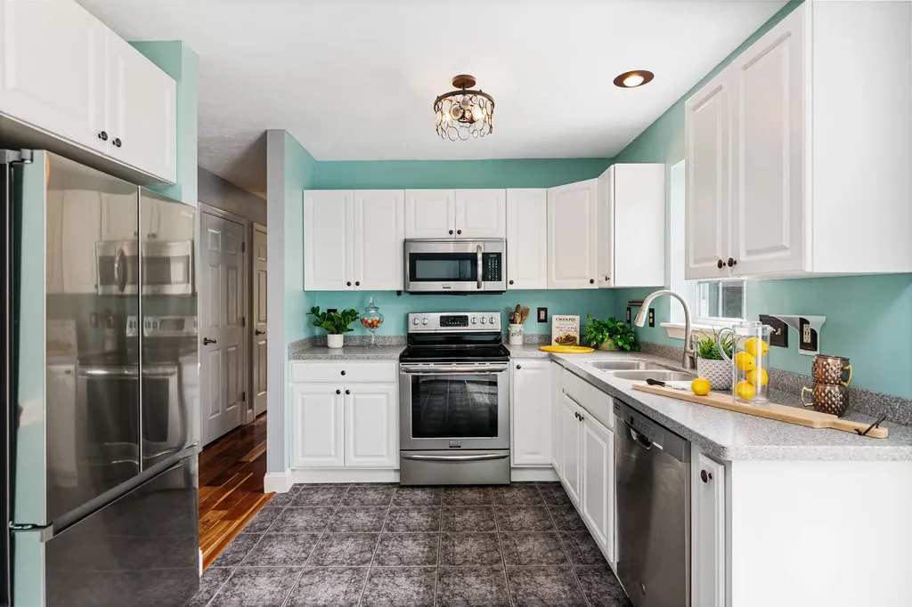 22 Tanglewood Drive St. Albans Town VT 05478