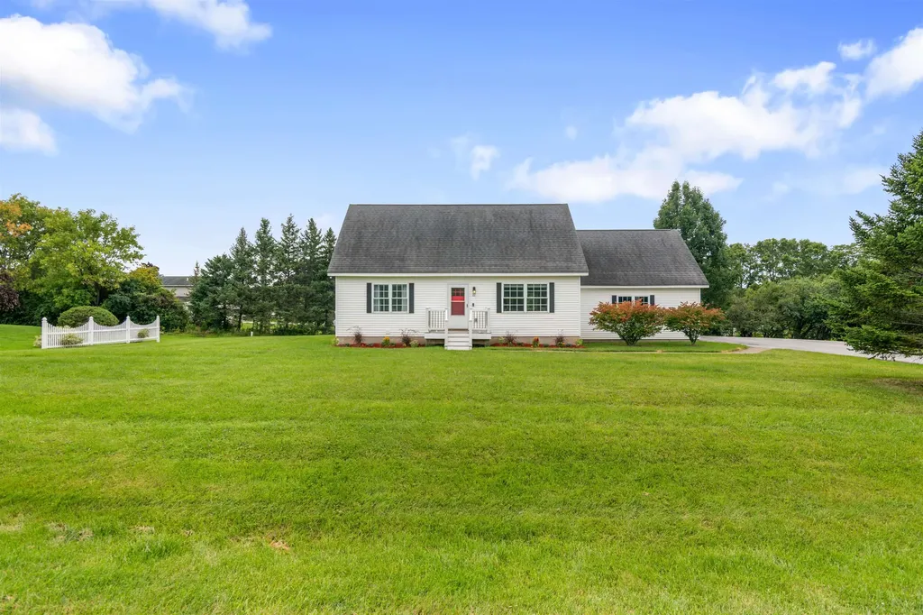 22 Tanglewood Drive St. Albans Town VT 05478