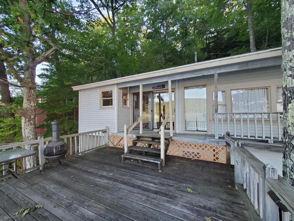 84 Lake Street Enfield NH 03748
