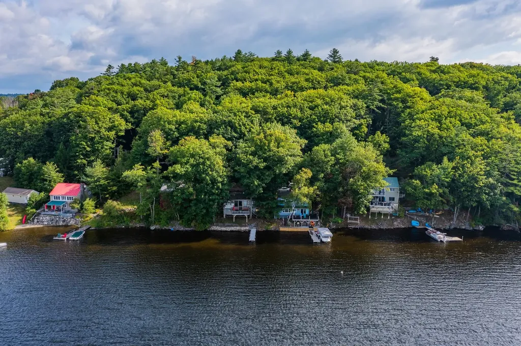 84 Lake Street Enfield NH 03748