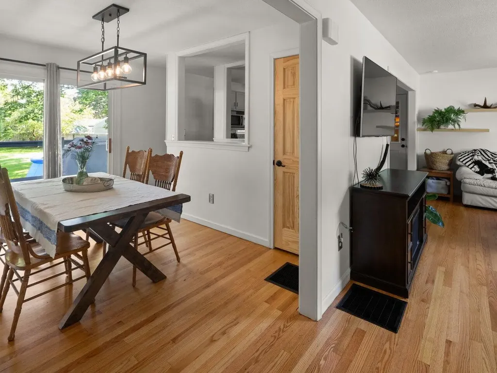 220 James Avenue Burlington VT 05408