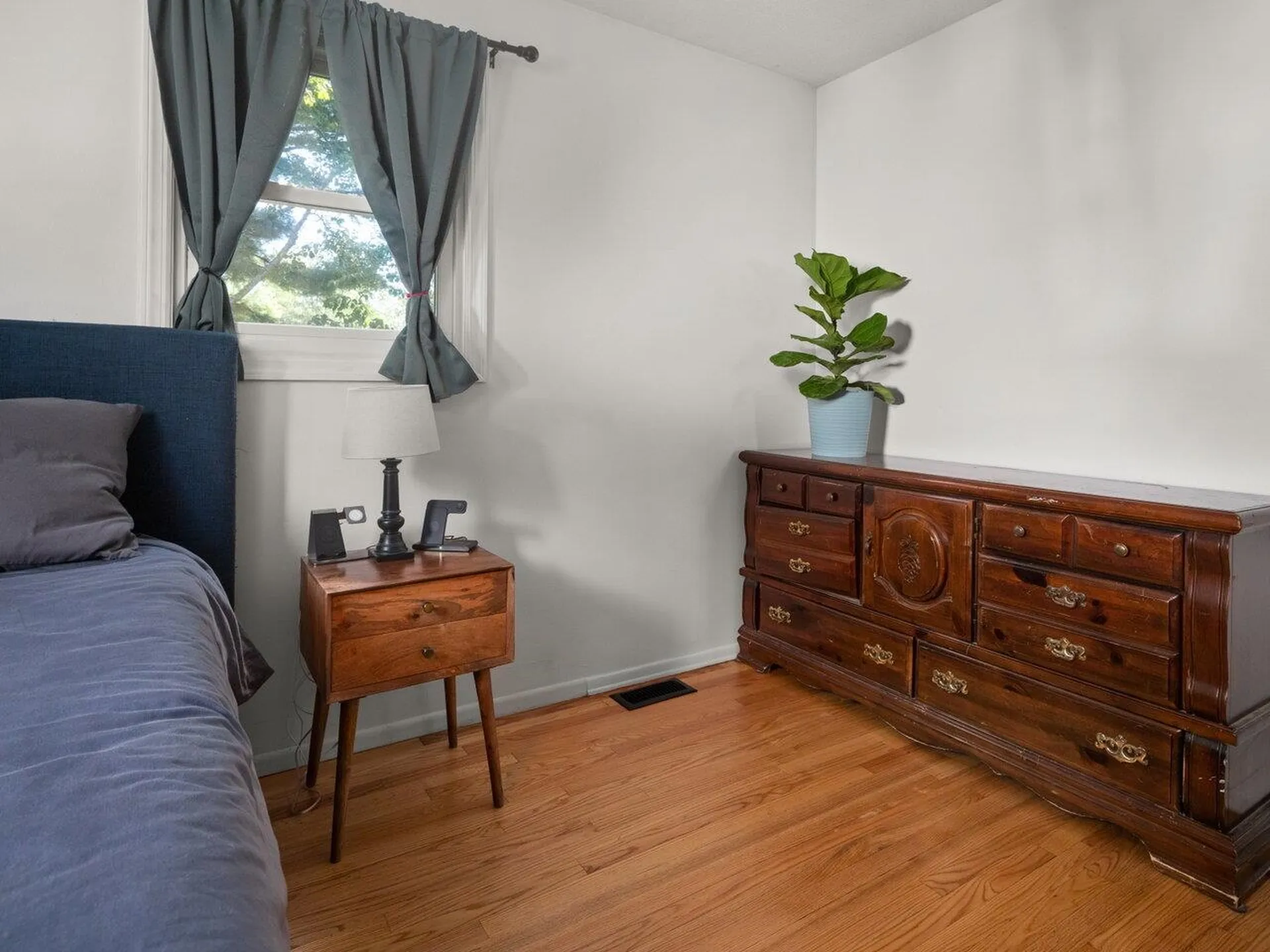 220 James Avenue Burlington VT 05408