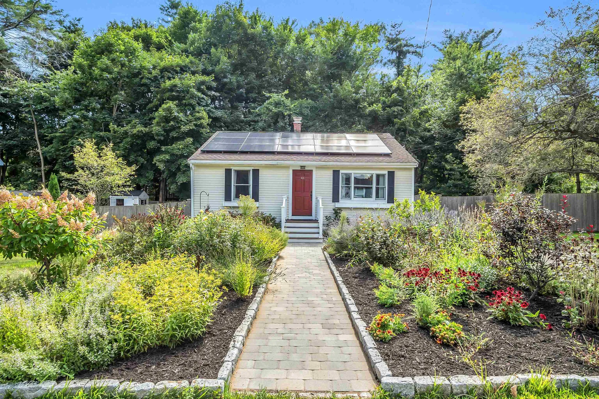43 Mangrove Street Portsmouth NH 03801