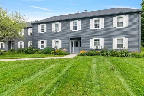 83 Twin Oaks Terrace South Burlington VT 05403