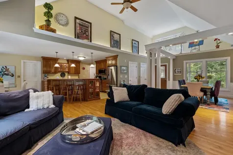 1018 Farrington Corner Road Hopkinton NH 03229