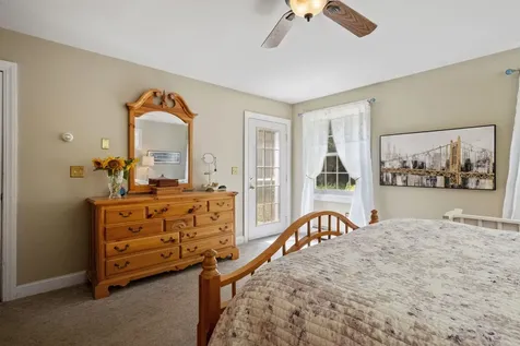 1018 Farrington Corner Road Hopkinton NH 03229