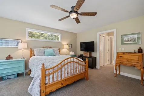 1018 Farrington Corner Road Hopkinton NH 03229