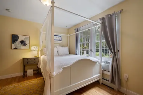 1018 Farrington Corner Road Hopkinton NH 03229