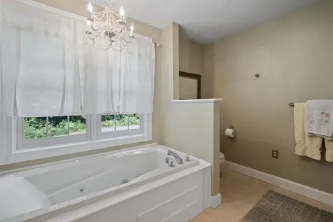 1018 Farrington Corner Road Hopkinton NH 03229