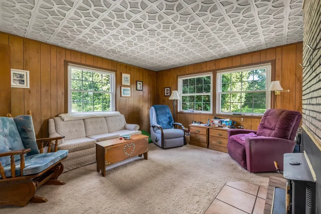 75 Goodwin Road Kittery ME 03905