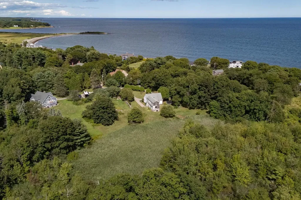 75 Goodwin Road Kittery ME 03905