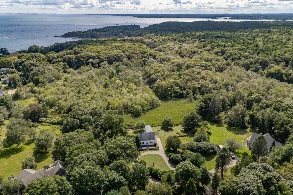 75 Goodwin Road Kittery ME 03905