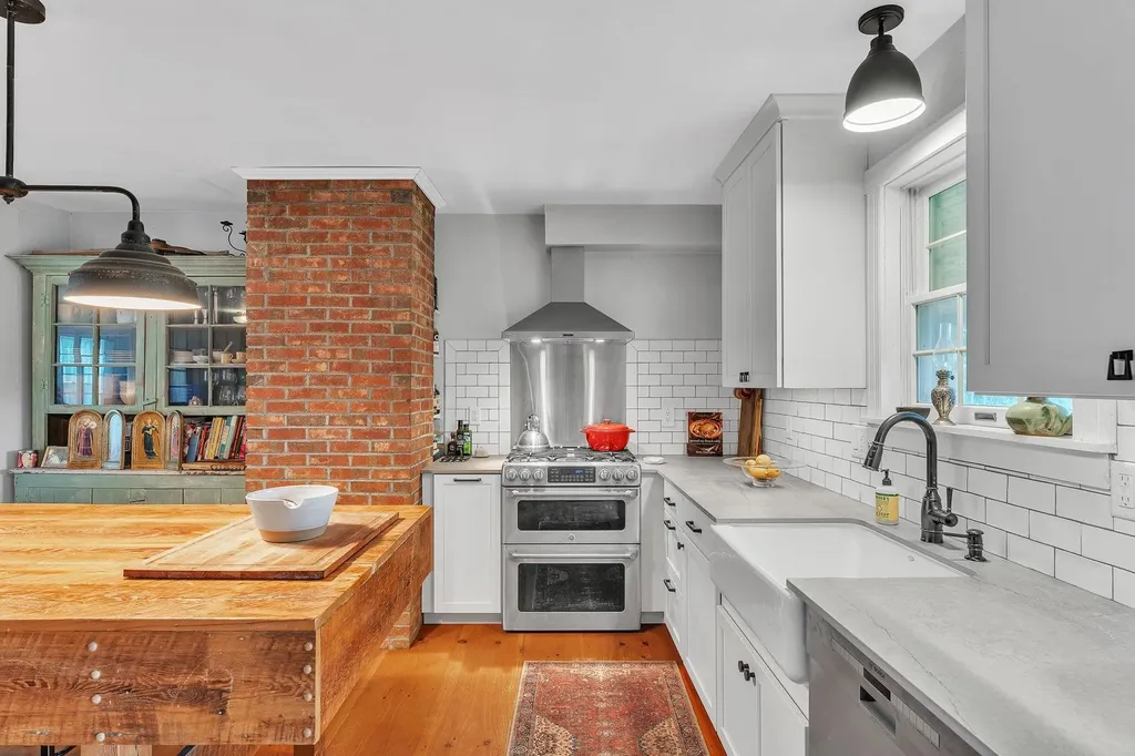 617 Cleveland Brook Road Bethel VT 05032