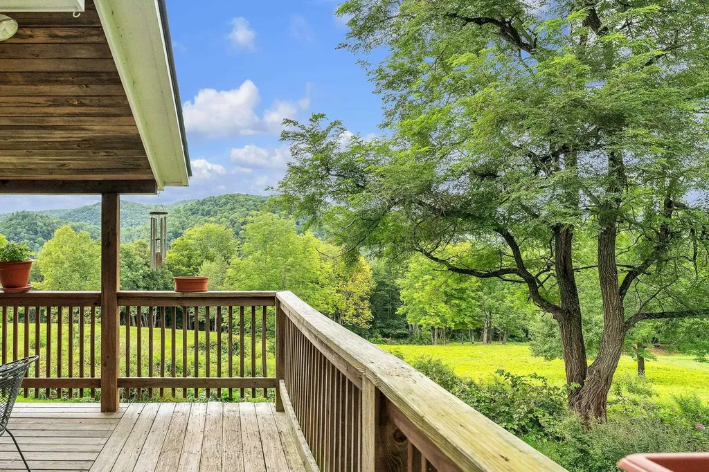 617 Cleveland Brook Road Bethel VT 05032