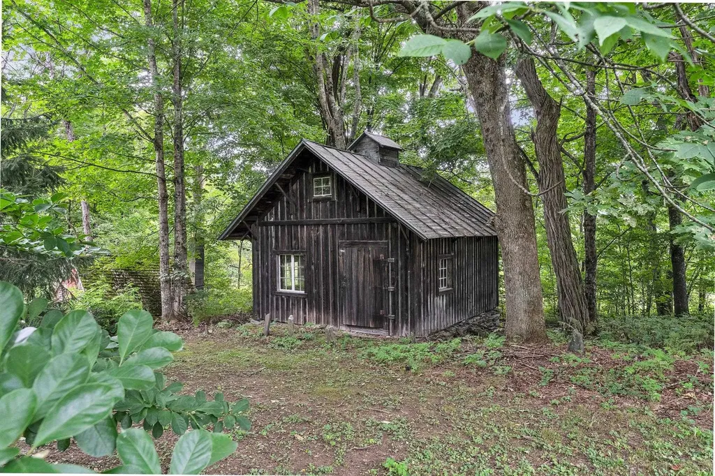 617 Cleveland Brook Road Bethel VT 05032