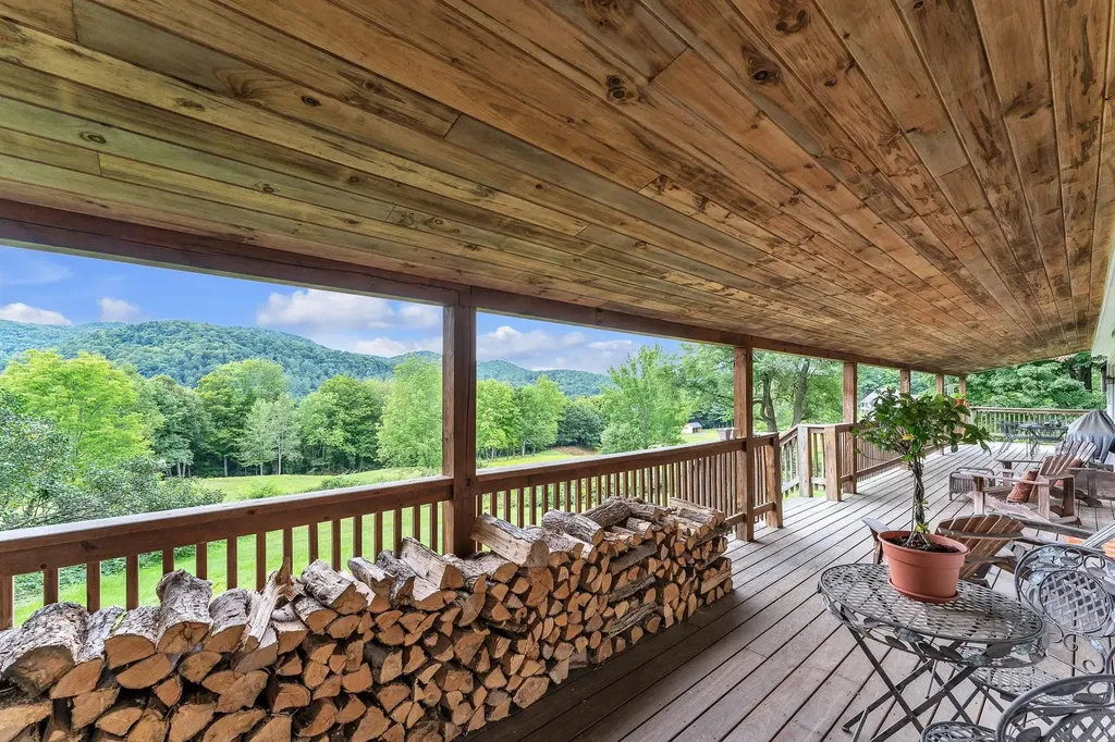 617 Cleveland Brook Road Bethel VT 05032