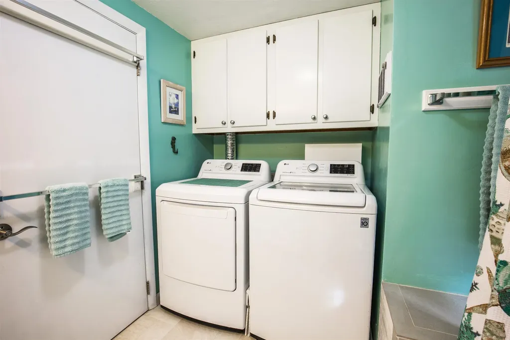 8 Oak Ridge Road Plymouth NH 03264