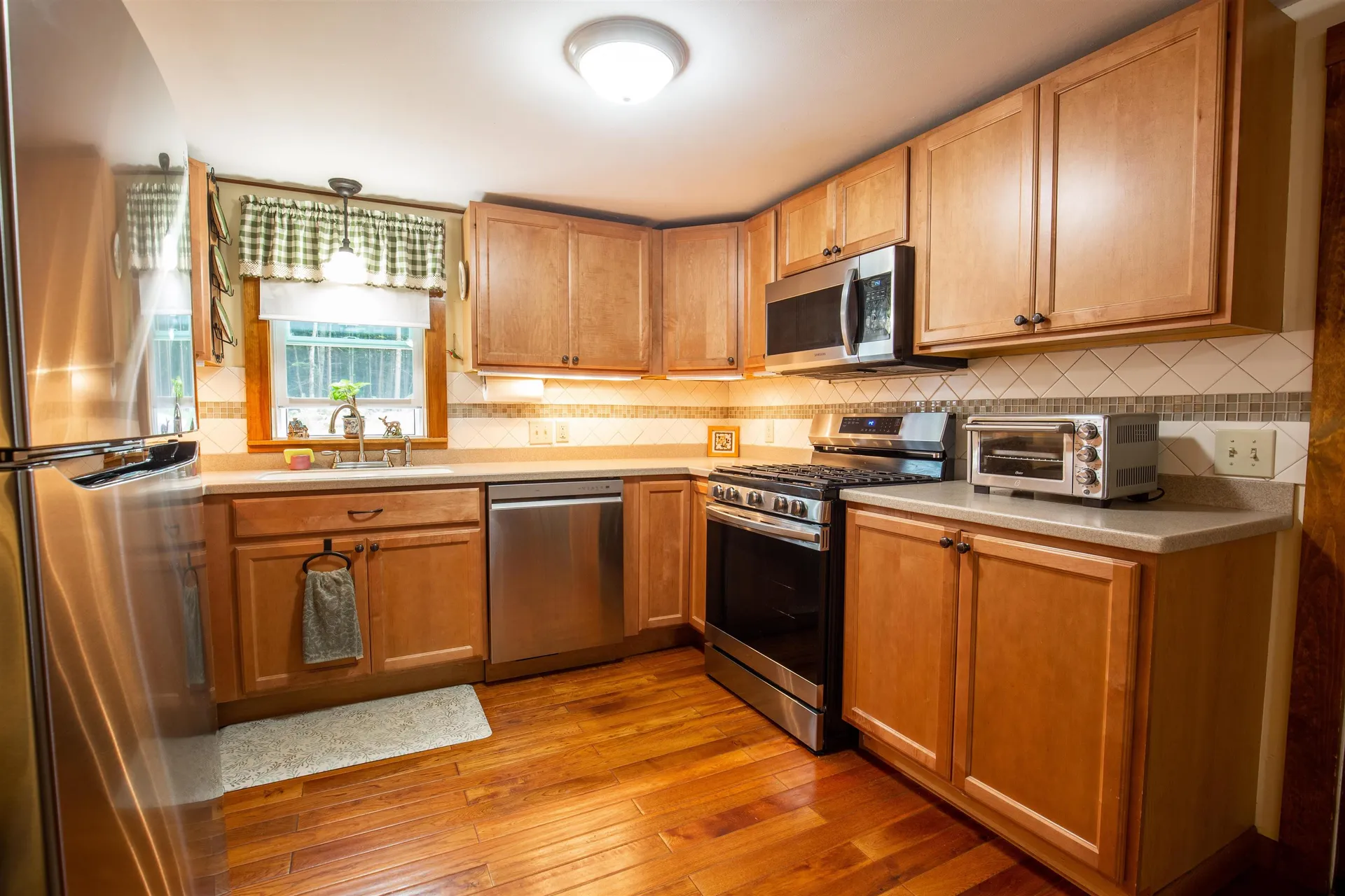 8 Oak Ridge Road Plymouth NH 03264