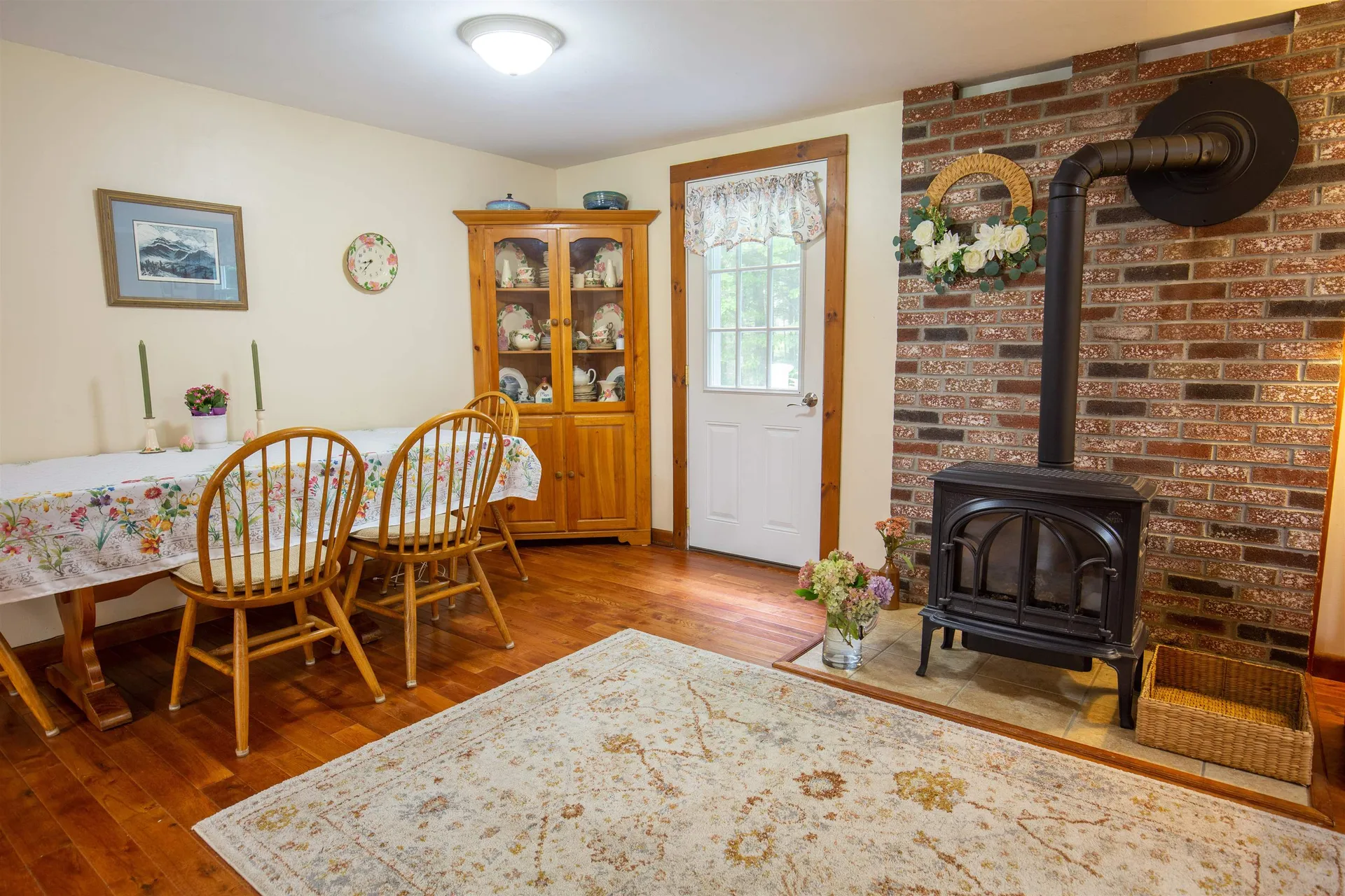 8 Oak Ridge Road Plymouth NH 03264