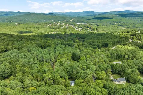 8 Oak Ridge Road Plymouth NH 03264