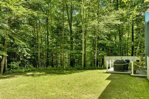 8 Oak Ridge Road Plymouth NH 03264