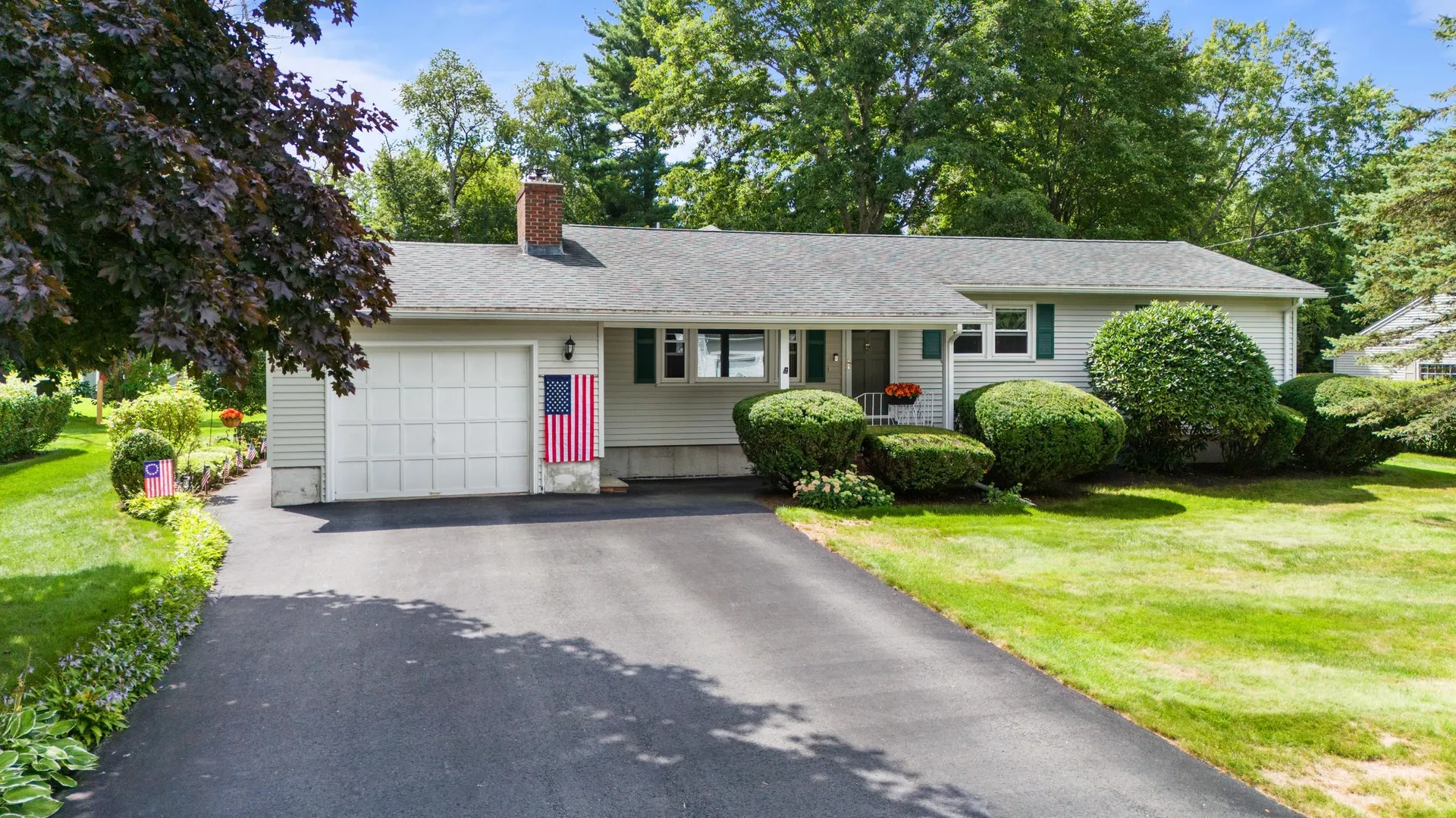19 Bullard Drive Hooksett NH 03106