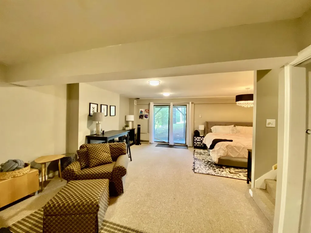 976 Hard Road Hartford VT 05059