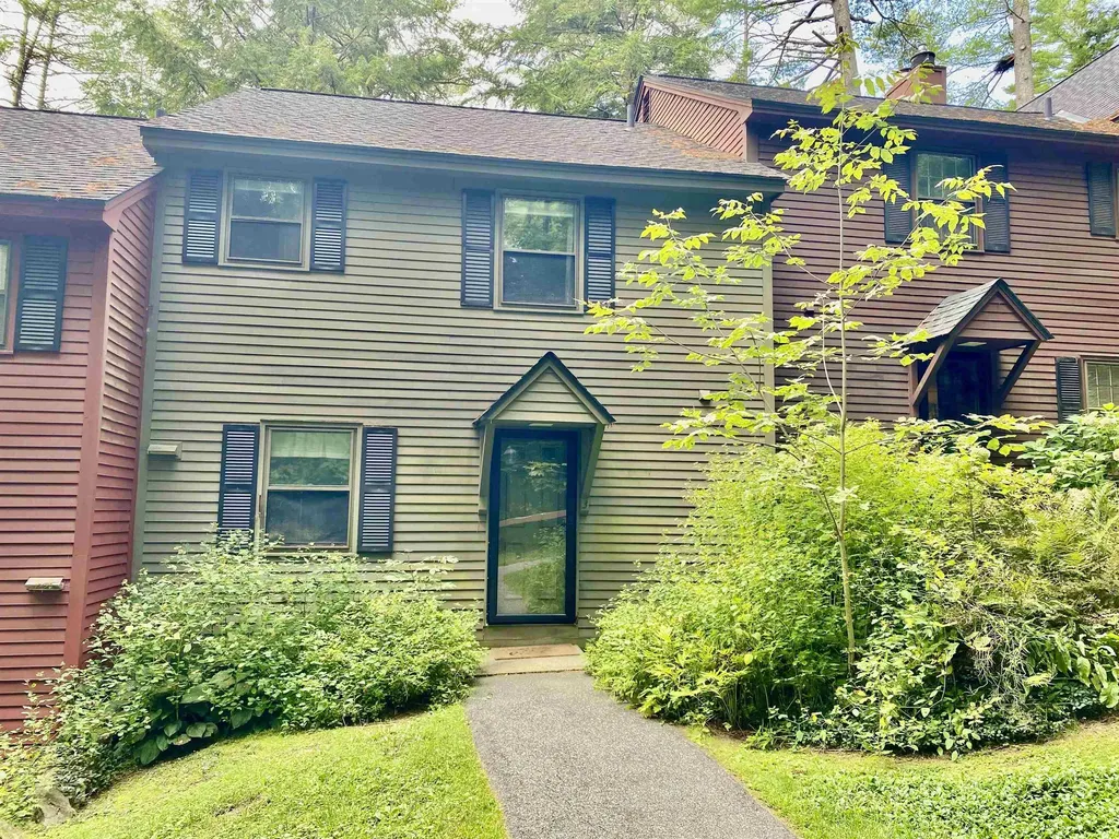 976 Hard Road Hartford VT 05059