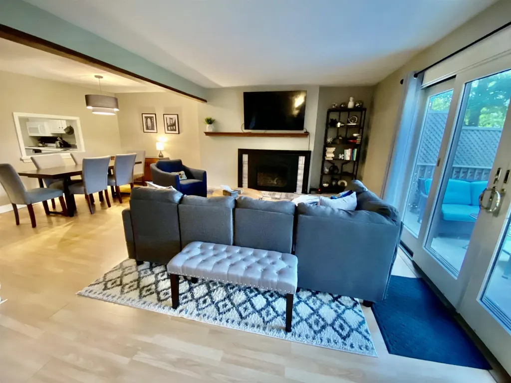 976 Hard Road Hartford VT 05059