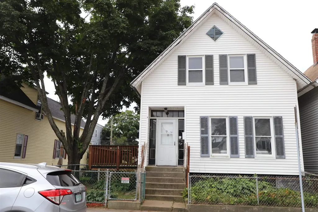 75 Laurel Street Manchester NH 03103