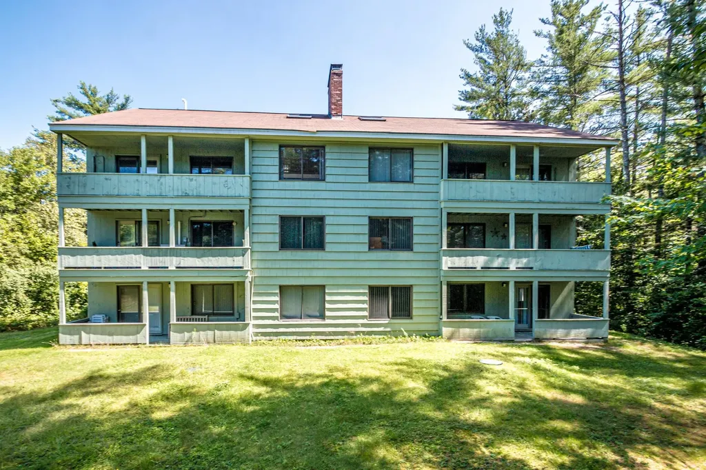 15c Seasons At Attitash Road Bartlett NH 03812