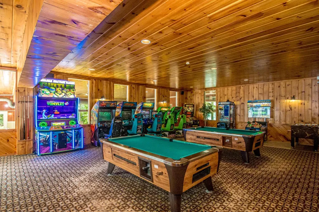 15c Seasons At Attitash Road Bartlett NH 03812