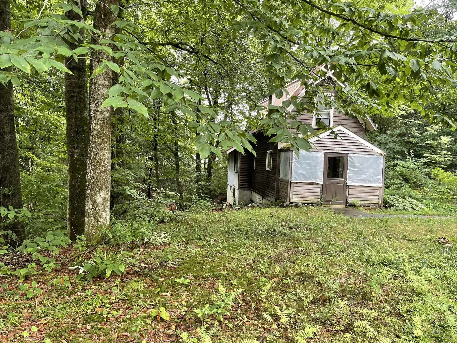 33-35 Chapel Grove Claremont NH 03743