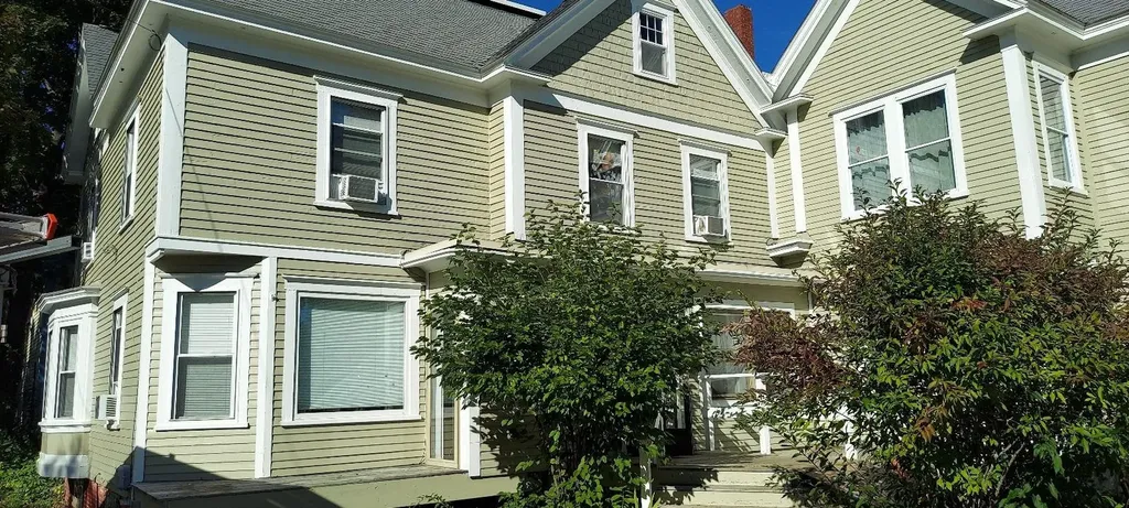 69 Charles Street Rochester NH 03867
