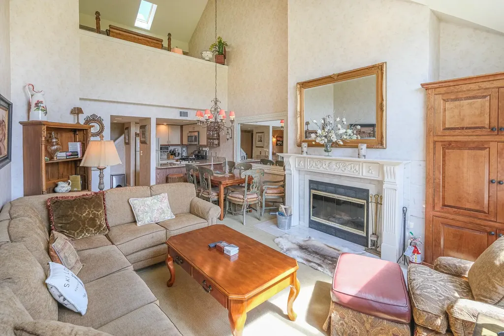 101 White Loop Ludlow VT 05149