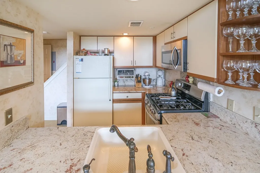 101 White Loop Ludlow VT 05149