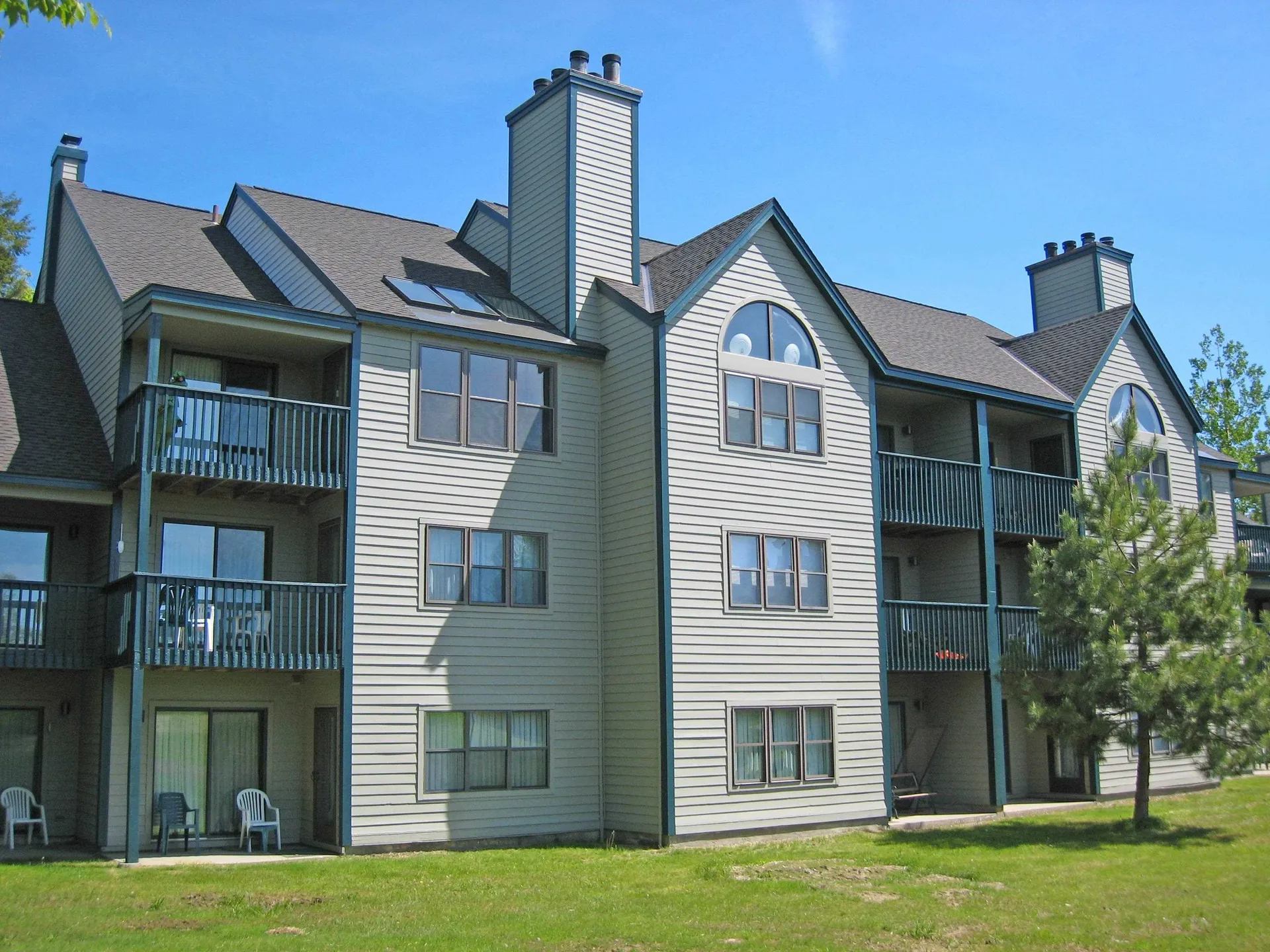 101 White Loop Ludlow VT 05149