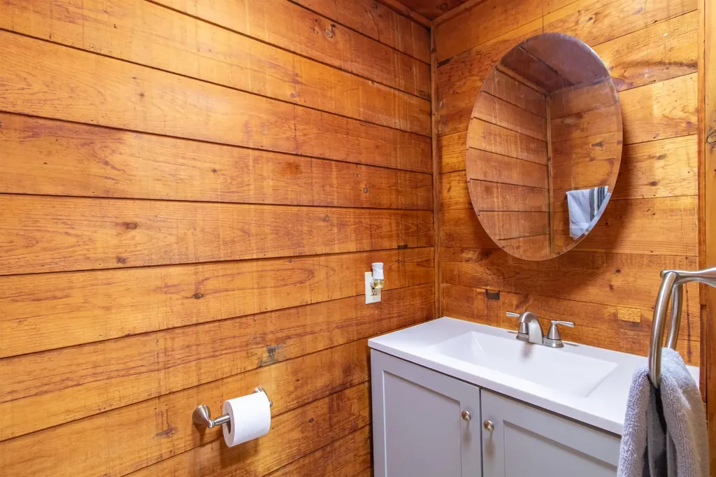 4653 Center Pond Road Newark VT 05871