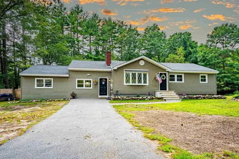 2 Moeckel Road Windham NH 03087