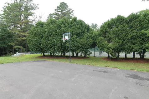 14 Grant Drive Woodstock NH 03262