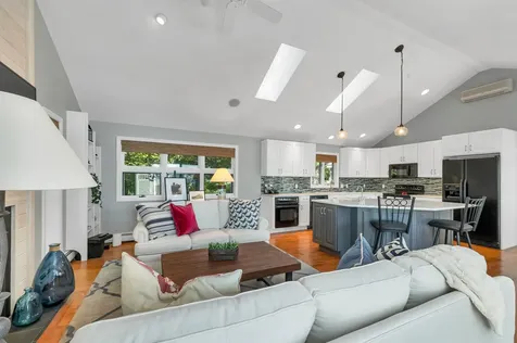 16 Marina Road Madison NH 03875