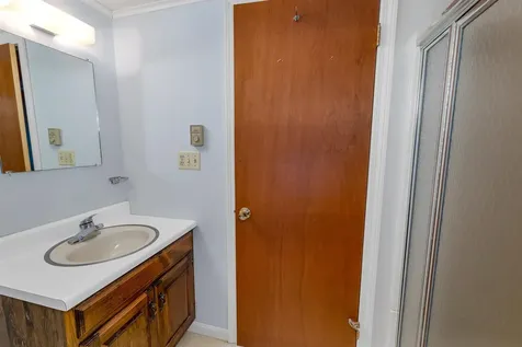 16 Marina Road Madison NH 03875