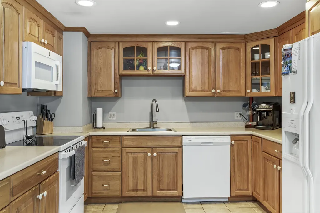 58 Oak Hill Road New Ipswich NH 03071