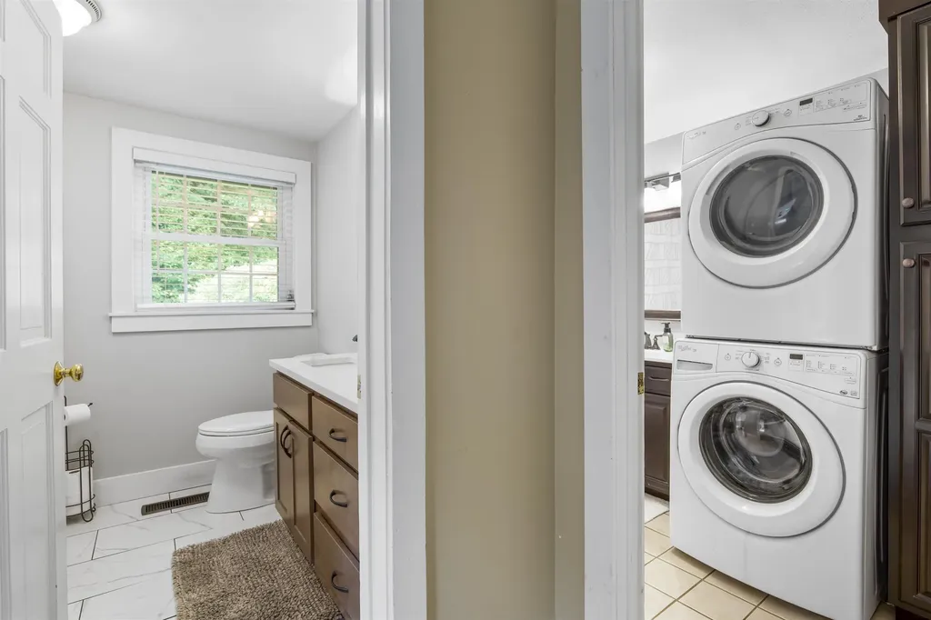 58 Oak Hill Road New Ipswich NH 03071